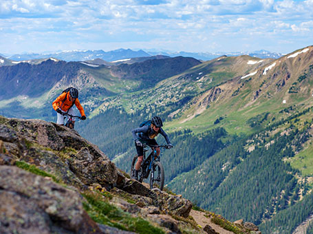 Action photography of mountain bikers for PEARL iZUMi